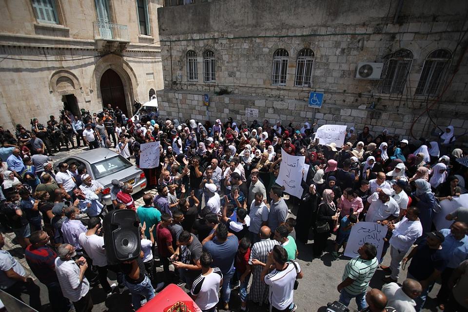 احتفال أهل القدس بانتصارهم