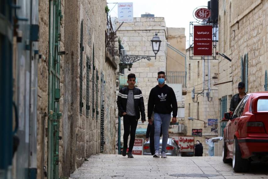 بيت لحم: حركة حذرة للمواطنيين وساحة المهد تبدو خالية تمامًا