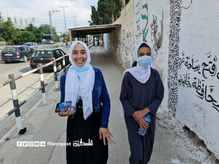 طلاب الثانوية العامة في اليوم لامتحان الثانوية العامة في فلسطين