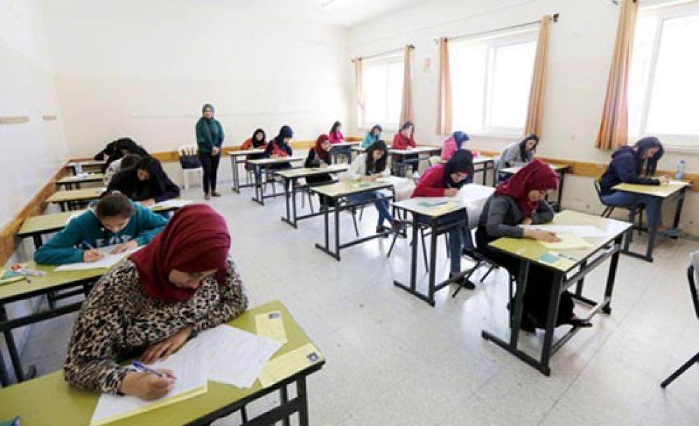 طلاب الثانوية العامة في اليوم لامتحان الثانوية العامة في فلسطين
