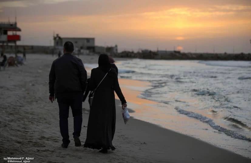 البحر وجهة الغزيين صيفاً وشتاءً ..
