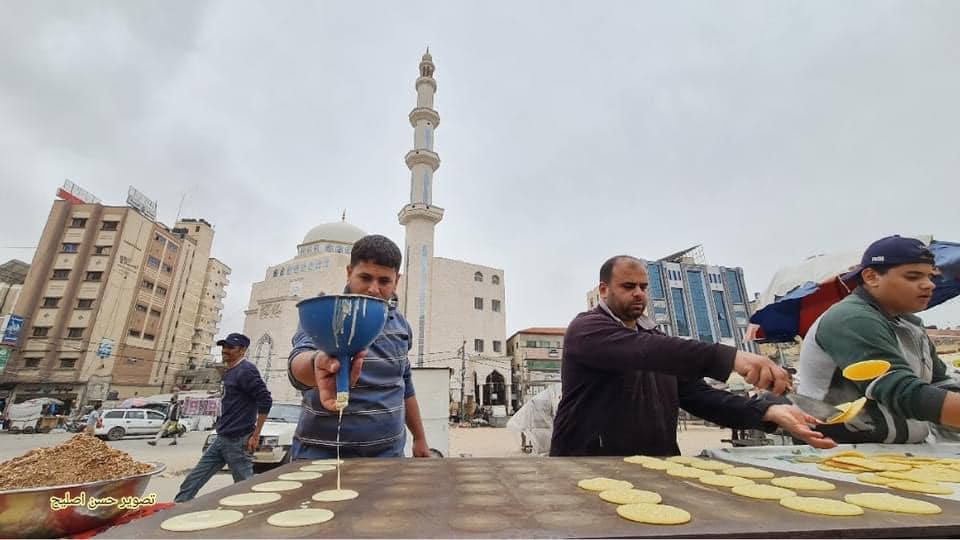 أمام قلعة برقوق  