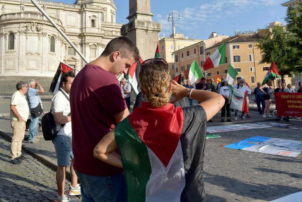تظاهرة بالعاصمة الإيطالية روما رفضًا للعدوان الإسرائيلي على جنين 